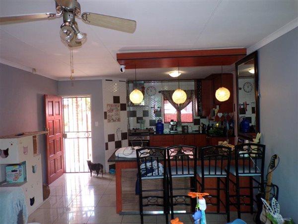 3 Bedroom Property for Sale in Rooihuiskraal North Gauteng