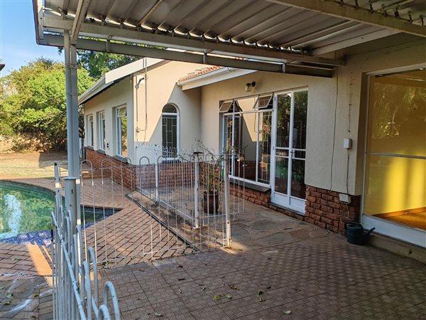 4 Bedroom Property for Sale in Wierda Park Gauteng