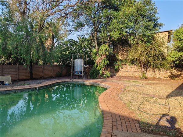 4 Bedroom Property for Sale in Wierda Park Gauteng