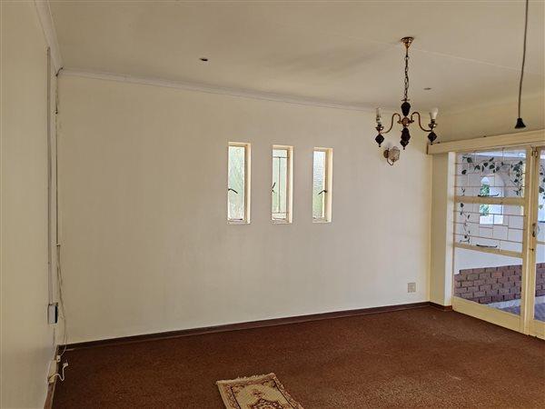 4 Bedroom Property for Sale in Wierda Park Gauteng