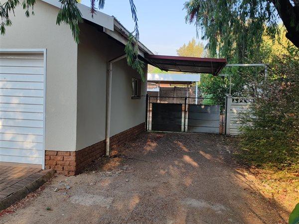 4 Bedroom Property for Sale in Wierda Park Gauteng