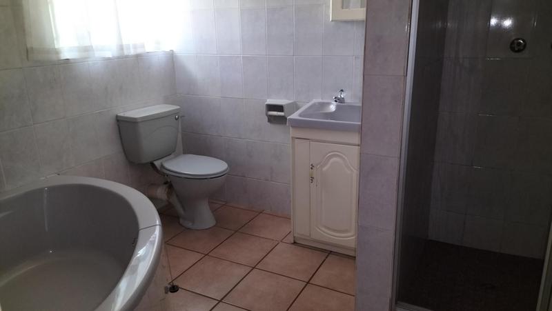 3 Bedroom Property for Sale in Wierda Park Gauteng