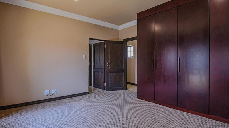 5 Bedroom Property for Sale in Midlands Estate Gauteng