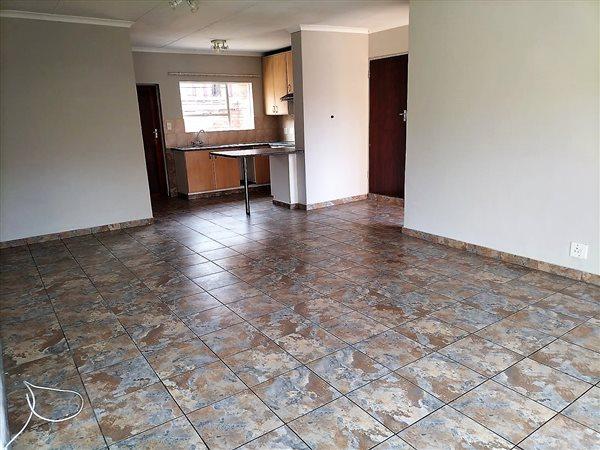 3 Bedroom Property for Sale in Amberfield Crest Estate Gauteng