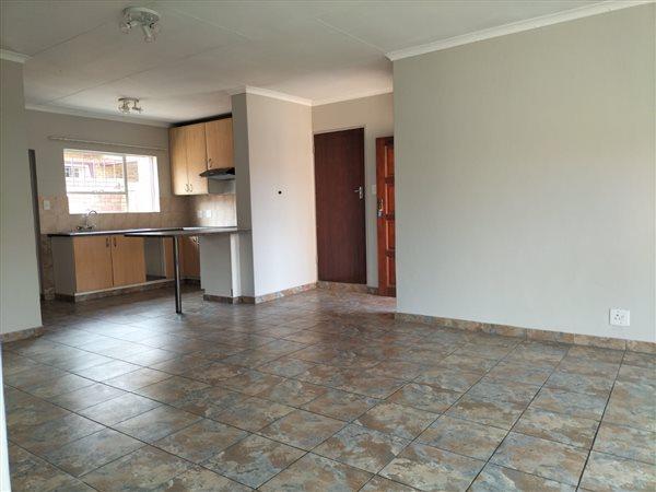 3 Bedroom Property for Sale in Amberfield Crest Estate Gauteng