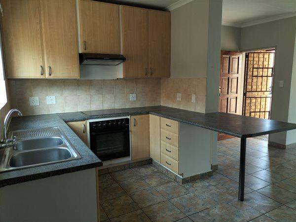 3 Bedroom Property for Sale in Amberfield Crest Estate Gauteng