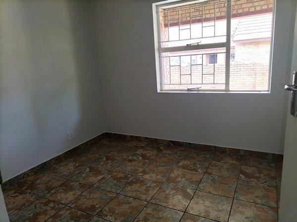 3 Bedroom Property for Sale in Amberfield Crest Estate Gauteng