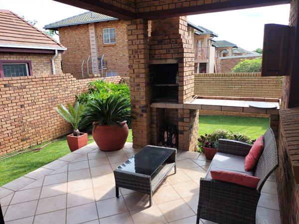 3 Bedroom Property for Sale in Amberfield Crest Estate Gauteng