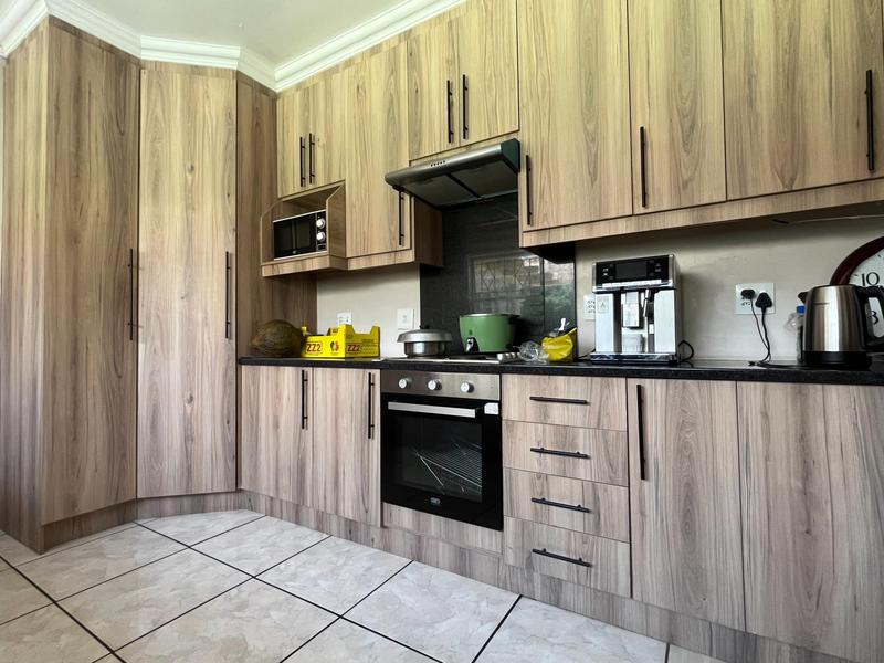 4 Bedroom Property for Sale in Farrarmere Gauteng