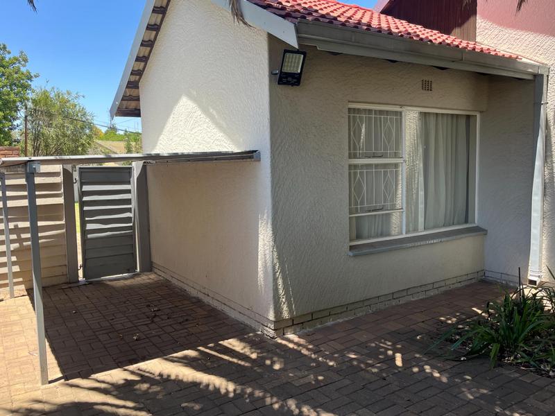 4 Bedroom Property for Sale in Farrarmere Gauteng