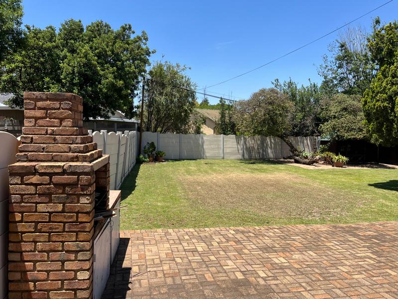 4 Bedroom Property for Sale in Farrarmere Gauteng