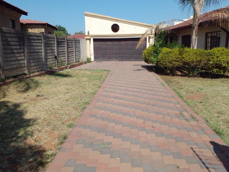 To Let 3 Bedroom Property for Rent in Kwaggasrand Gauteng