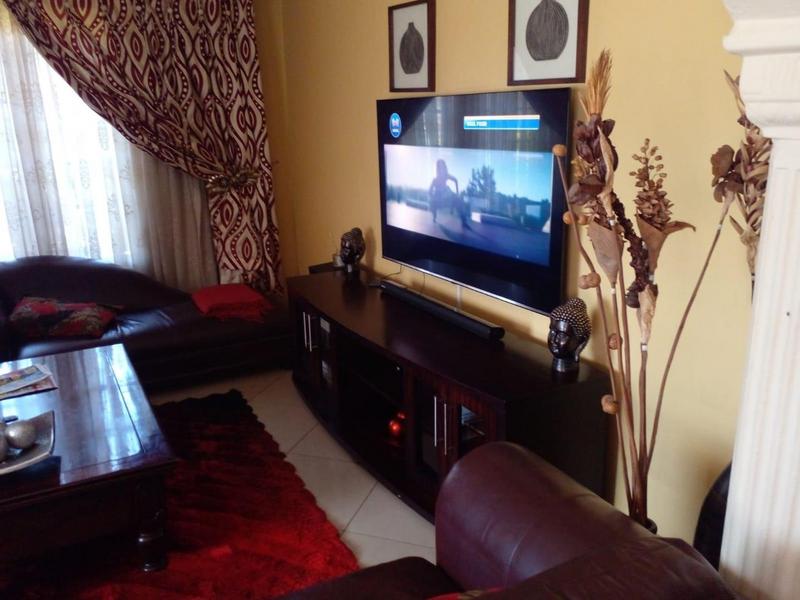 To Let 3 Bedroom Property for Rent in Kwaggasrand Gauteng