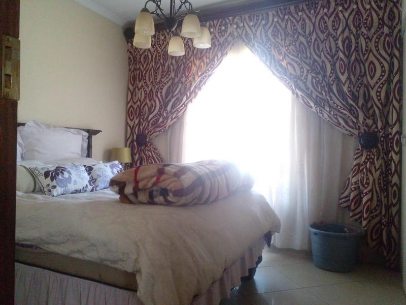 To Let 3 Bedroom Property for Rent in Kwaggasrand Gauteng