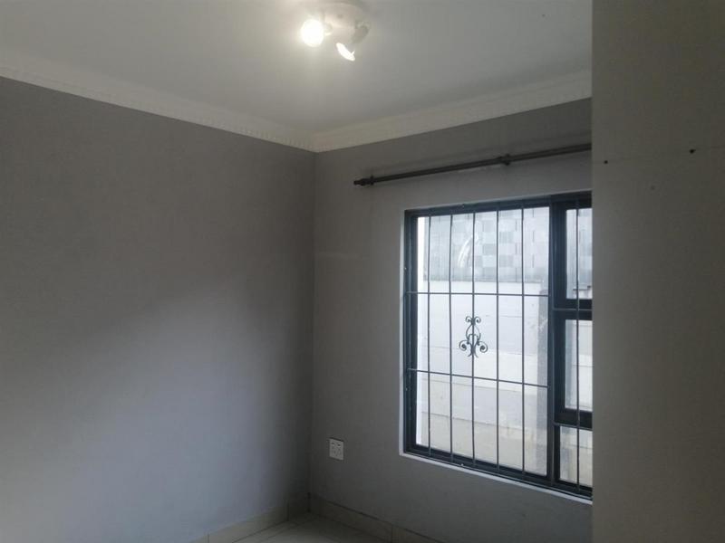 To Let 2 Bedroom Property for Rent in Mayville Gauteng