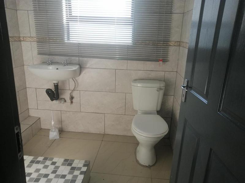 To Let 2 Bedroom Property for Rent in Mayville Gauteng