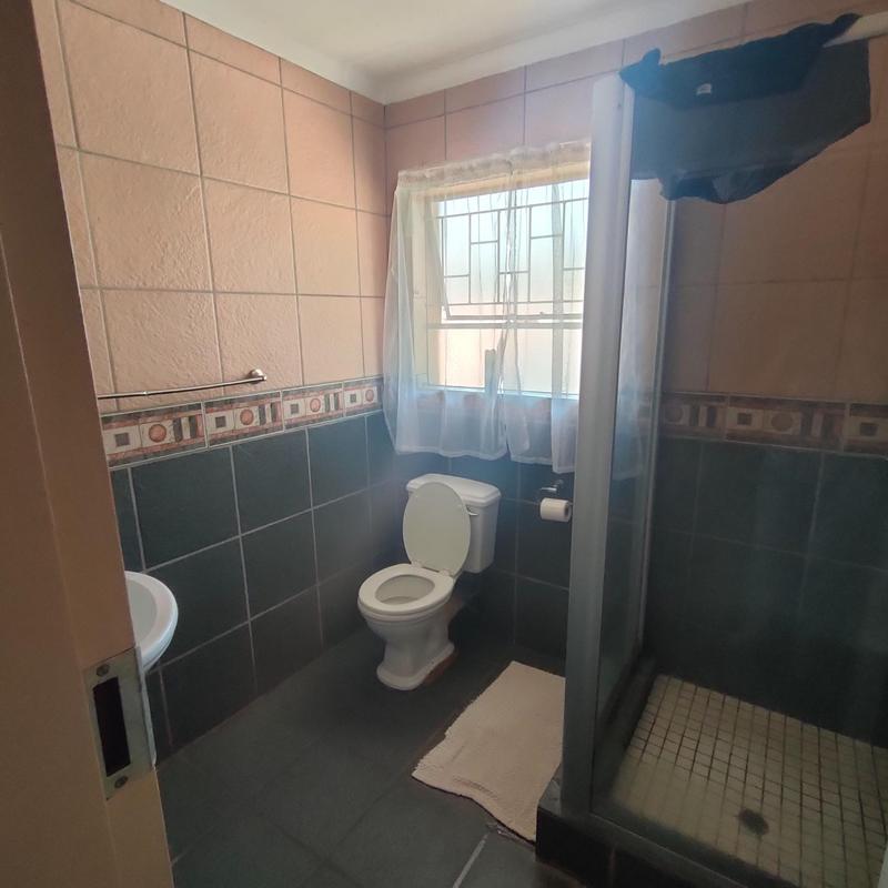 To Let 1 Bedroom Property for Rent in Wierda Park Gauteng