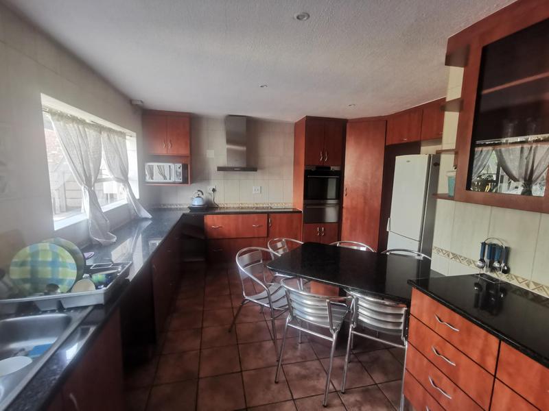 To Let 1 Bedroom Property for Rent in Wierda Park Gauteng