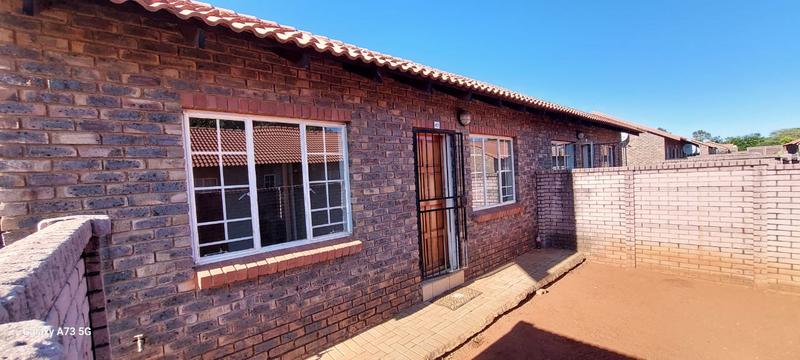 2 Bedroom Property for Sale in The Orchards Gauteng