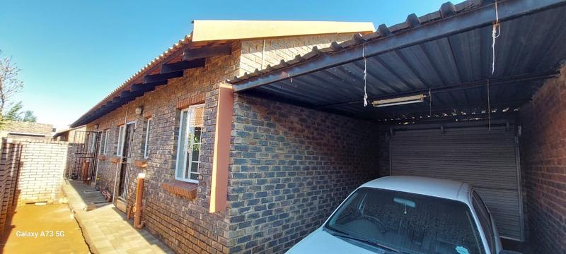 2 Bedroom Property for Sale in The Orchards Gauteng