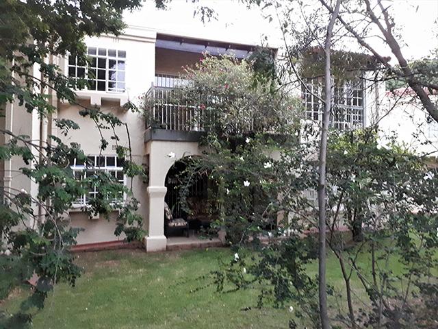 To Let 2 Bedroom Property for Rent in Bryanston Gauteng