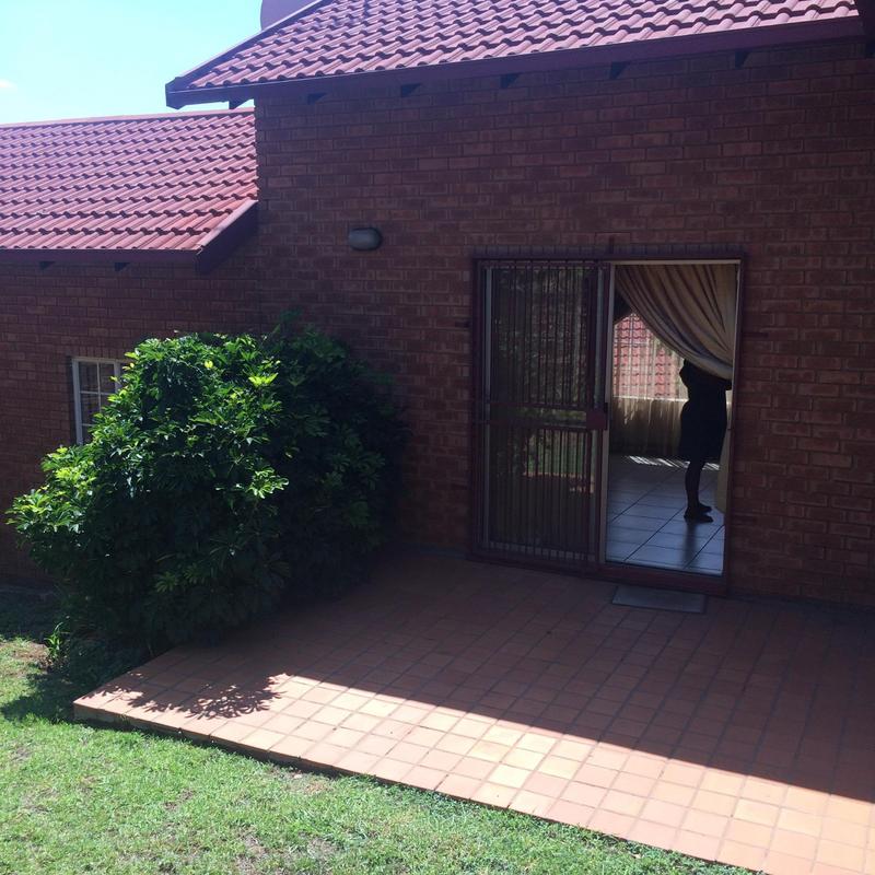 To Let 3 Bedroom Property for Rent in Waterkloof Park Gauteng