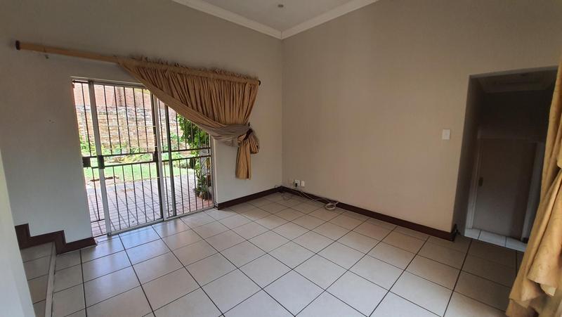 To Let 3 Bedroom Property for Rent in Waterkloof Park Gauteng