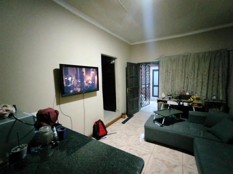 To Let 1 Bedroom Property for Rent in Erasmia Gauteng