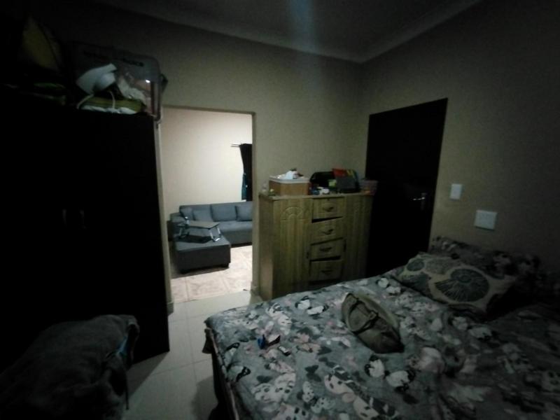 To Let 1 Bedroom Property for Rent in Erasmia Gauteng