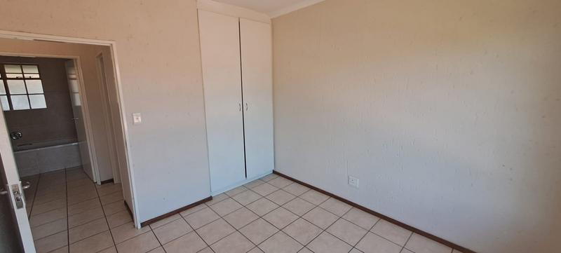 2 Bedroom Property for Sale in Hughes Gauteng