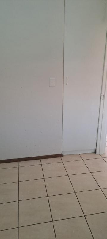 2 Bedroom Property for Sale in Hughes Gauteng