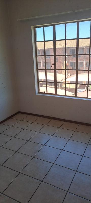 2 Bedroom Property for Sale in Hughes Gauteng