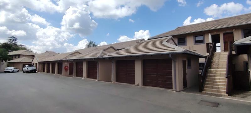 To Let 2 Bedroom Property for Rent in Chancliff A H Gauteng