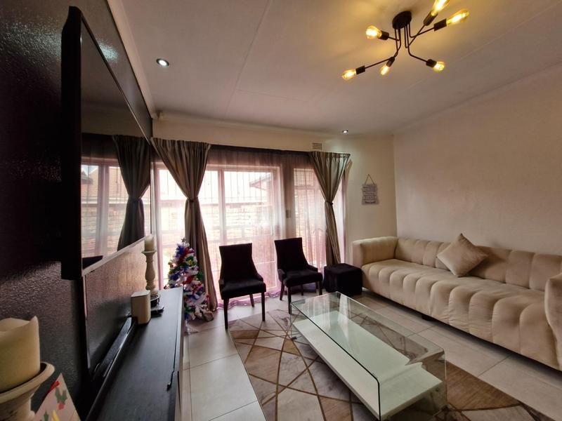 3 Bedroom Property for Sale in Birchleigh North Gauteng