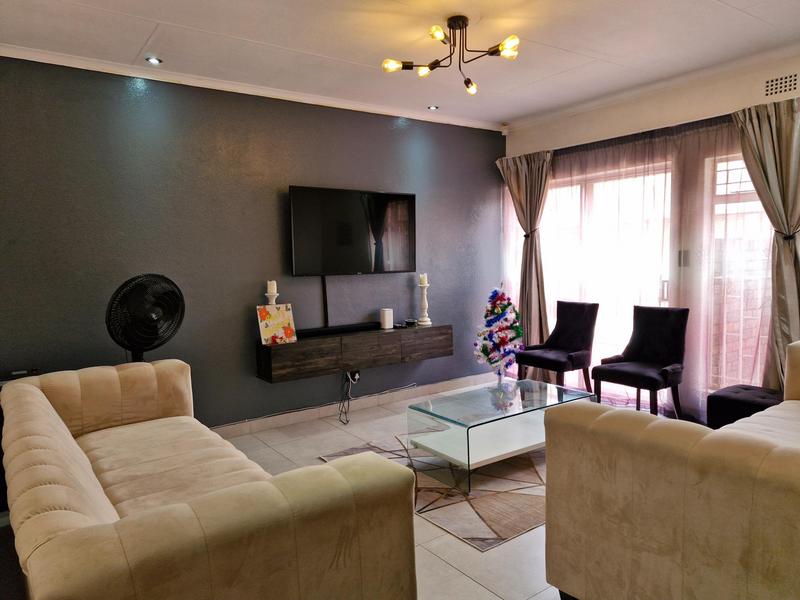 3 Bedroom Property for Sale in Birchleigh North Gauteng