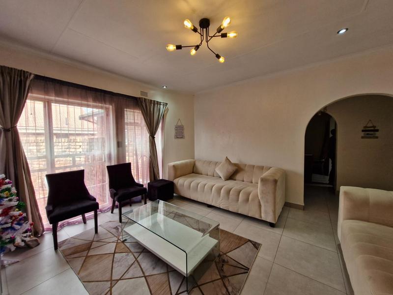 3 Bedroom Property for Sale in Birchleigh North Gauteng