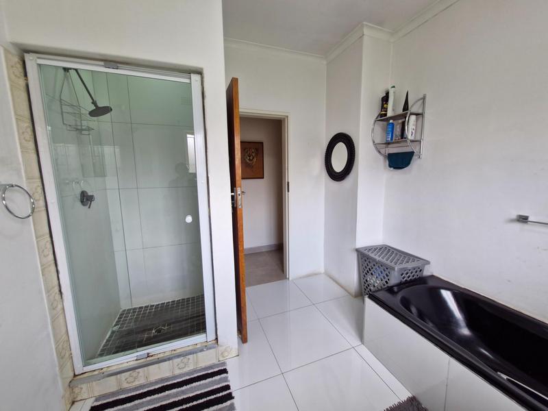 3 Bedroom Property for Sale in Birchleigh North Gauteng