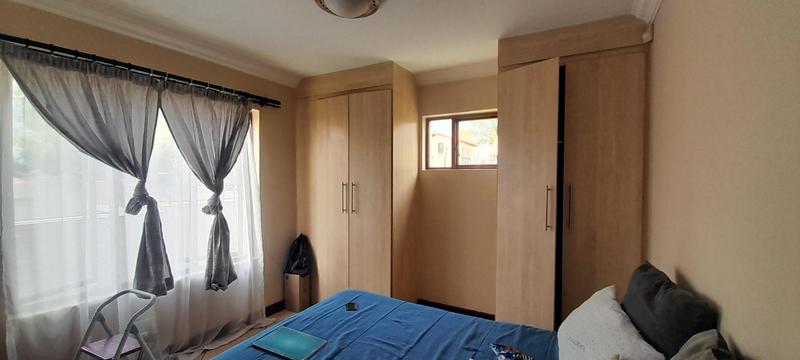 To Let 3 Bedroom Property for Rent in Amberfield Gauteng