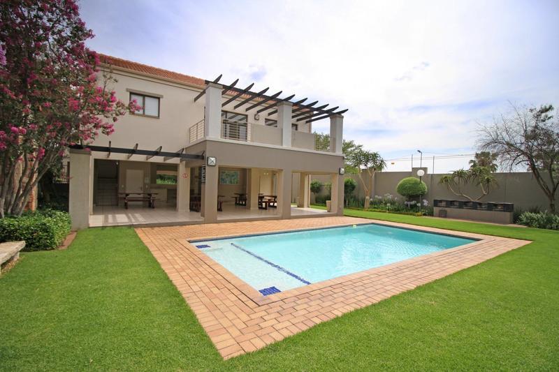 2 Bedroom Property for Sale in Douglasdale Gauteng