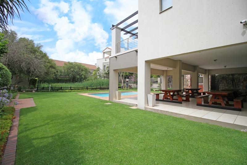 2 Bedroom Property for Sale in Douglasdale Gauteng