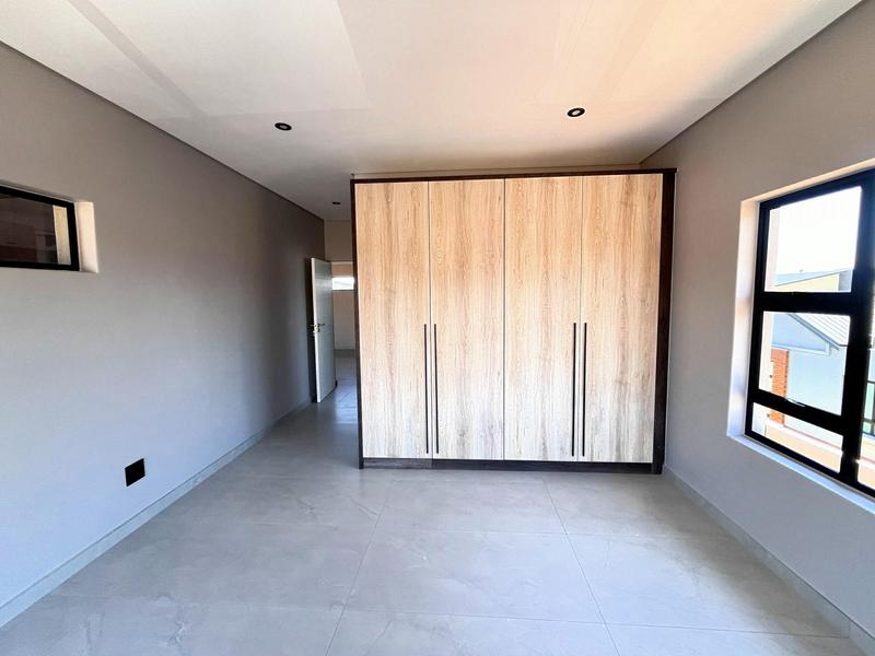 4 Bedroom Property for Sale in Six Fountains Residential Estate Gauteng