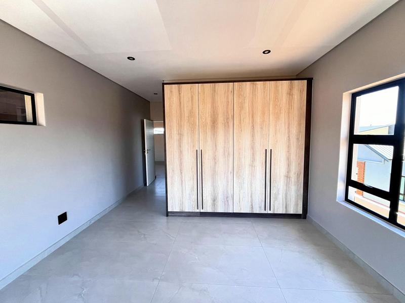 4 Bedroom Property for Sale in Six Fountains Residential Estate Gauteng