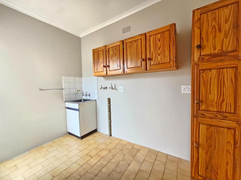 To Let 5 Bedroom Property for Rent in Constantia Kloof Gauteng