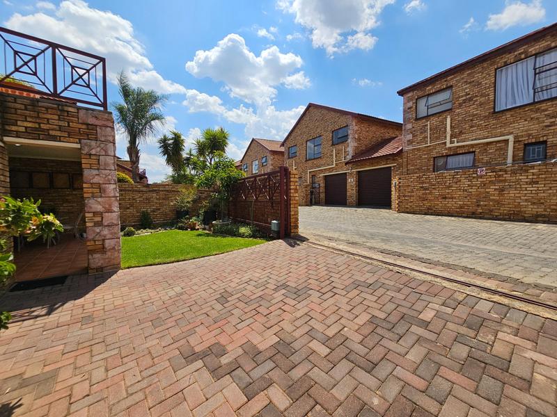 To Let 3 Bedroom Property for Rent in Wilgeheuwel Gauteng