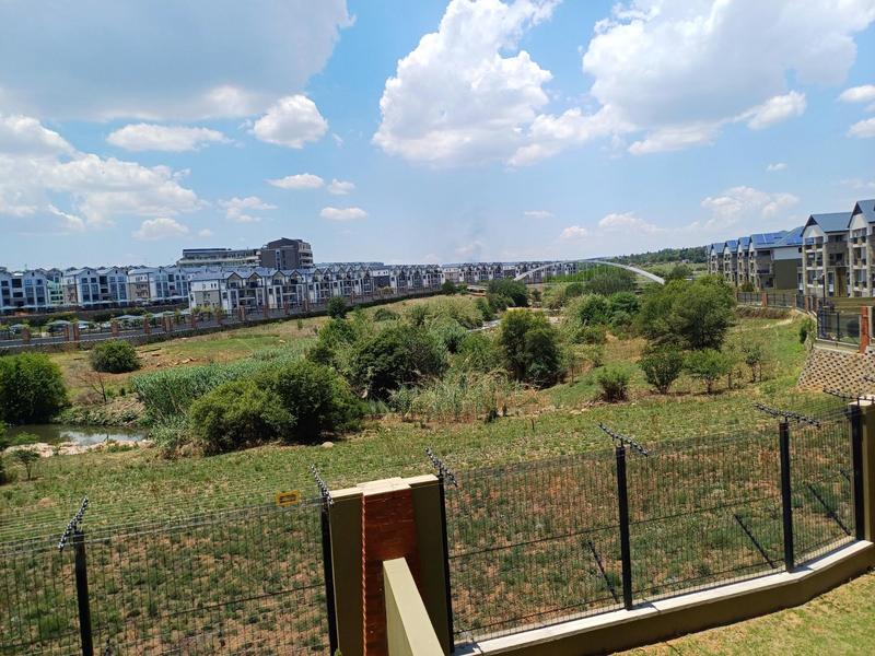 To Let 3 Bedroom Property for Rent in Waterfall Gauteng