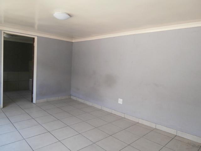 2 Bedroom Property for Sale in Glenesk Gauteng