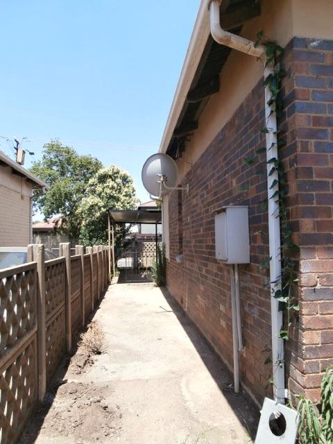 2 Bedroom Property for Sale in Glenesk Gauteng