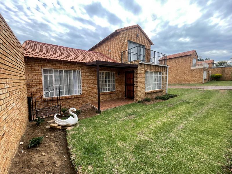 To Let 3 Bedroom Property for Rent in Groblerpark Gauteng