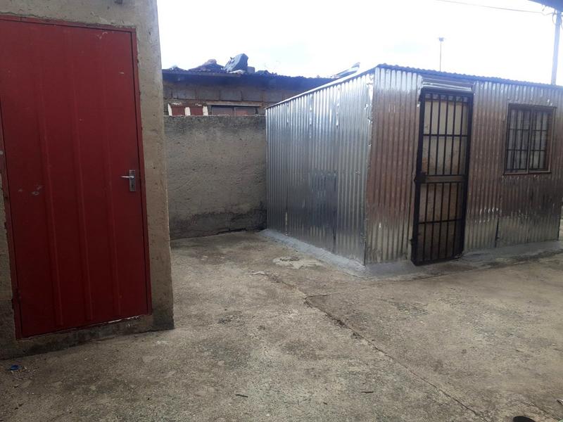 3 Bedroom Property for Sale in Jabavu Gauteng