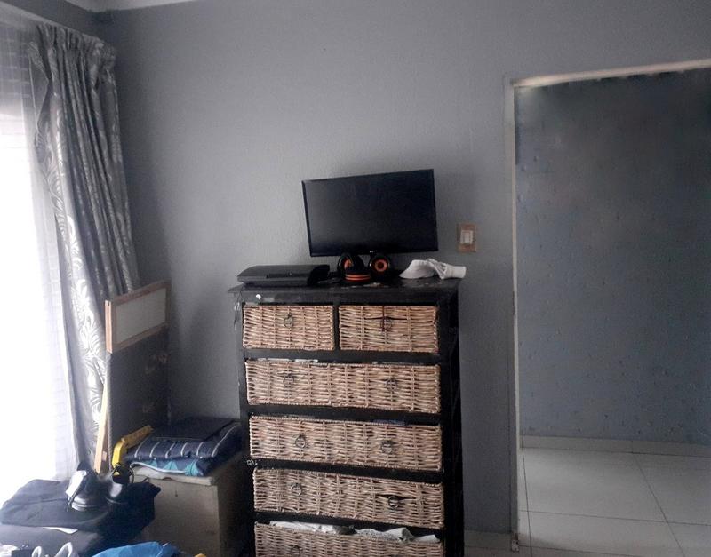 3 Bedroom Property for Sale in Jabavu Gauteng